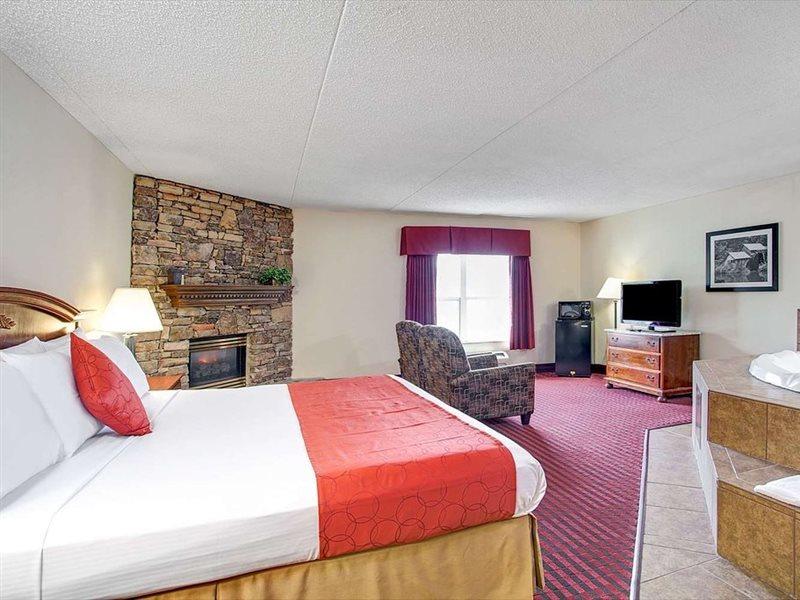 Ramada By Wyndham Pigeon Forge North Hotel Bagian luar foto