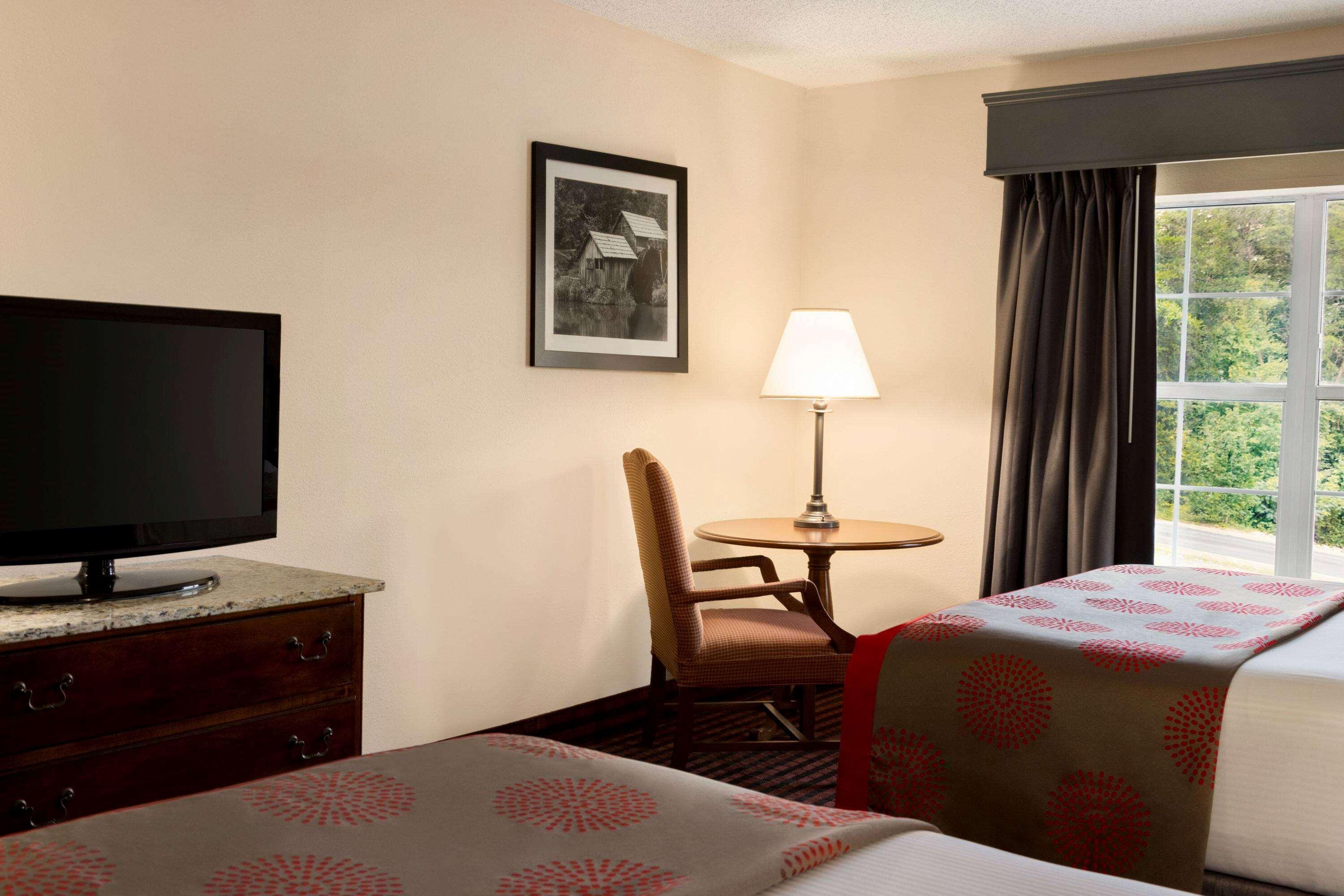 Ramada By Wyndham Pigeon Forge North Hotel Bagian luar foto