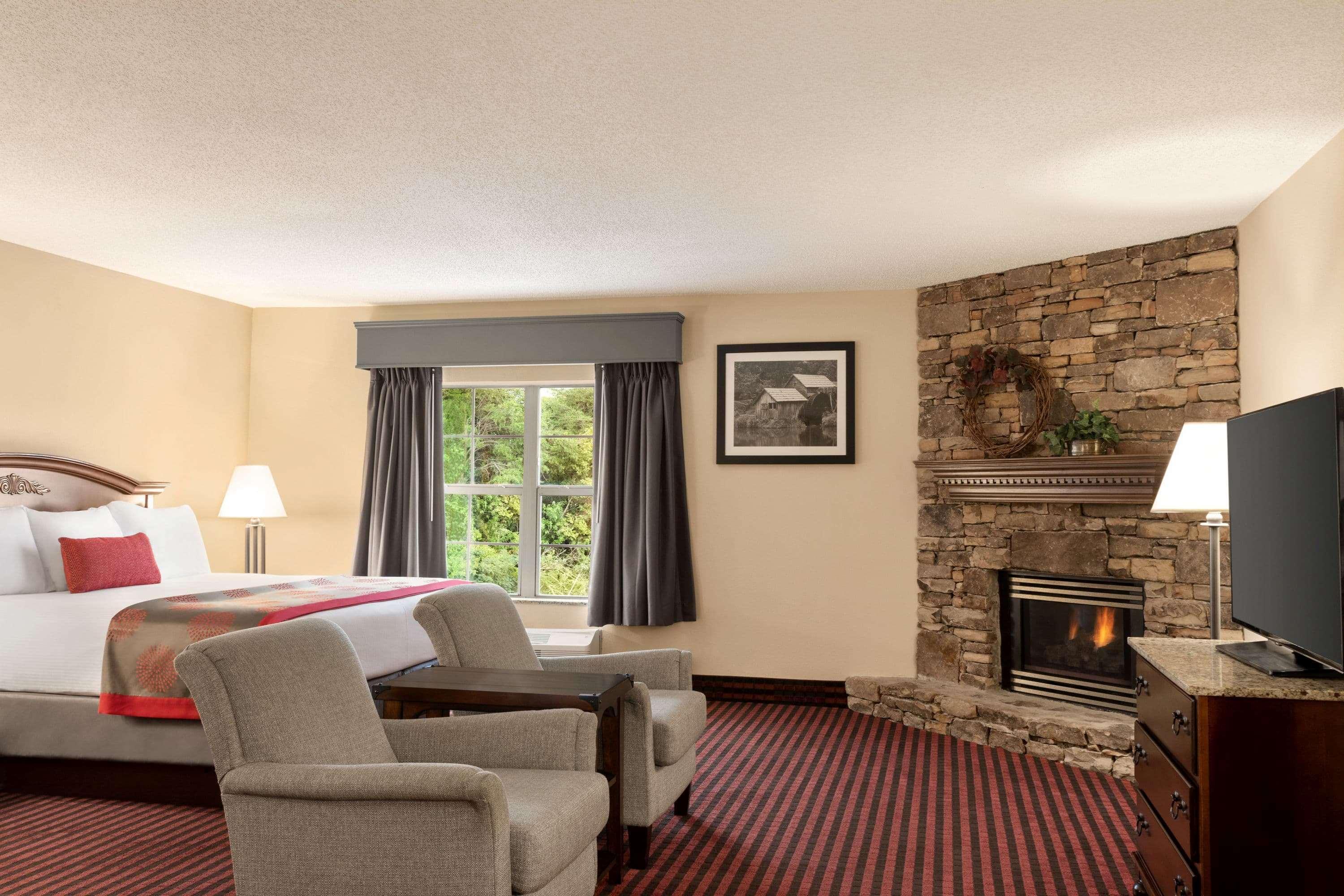 Ramada By Wyndham Pigeon Forge North Hotel Bagian luar foto