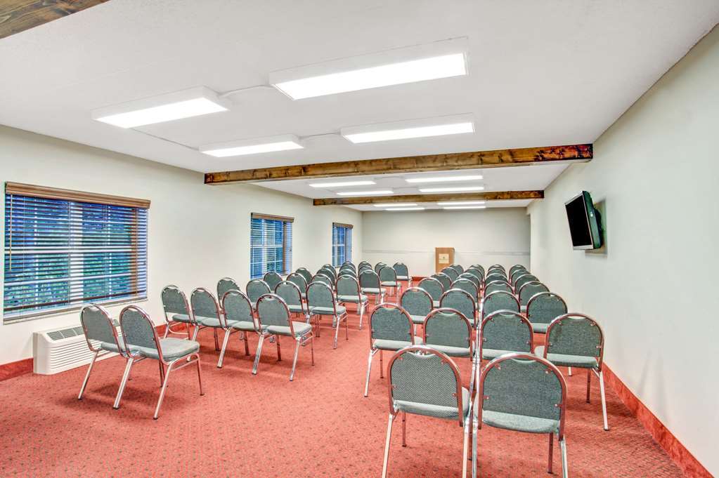 Ramada By Wyndham Pigeon Forge North Hotel Fasilitas foto